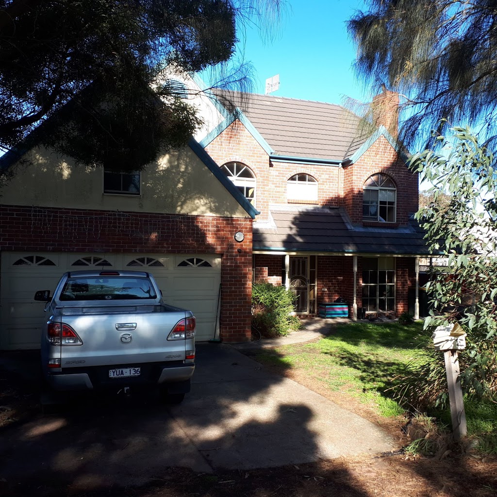 Hopetoun St Guest House | lodging | 1 Hopetoun St, Allansford VIC 3277, Australia | 0355651318 OR +61 3 5565 1318