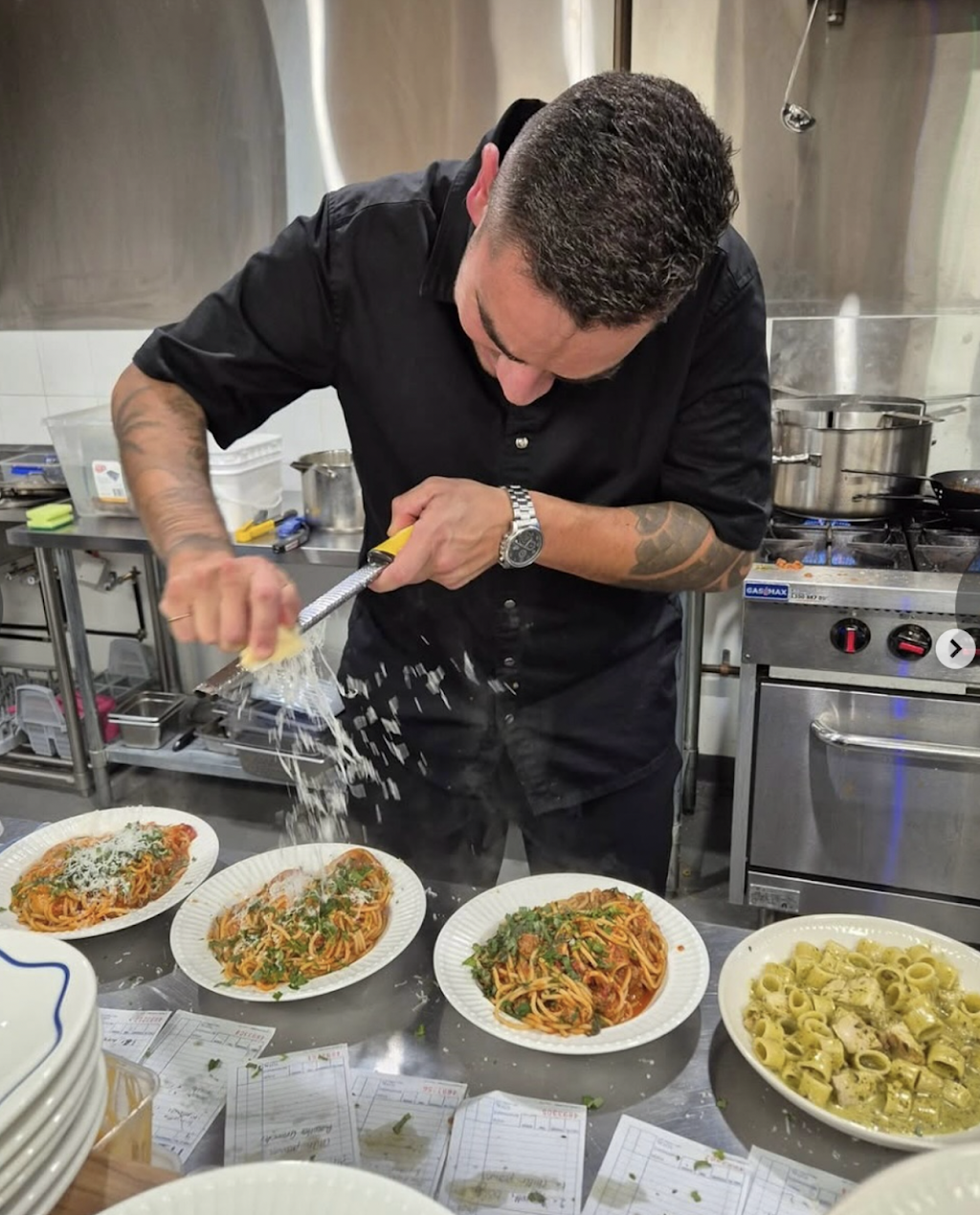 Jonnys Italian | Suite B/100 High St, Greta NSW 2334, Australia | Phone: 0429 694 885