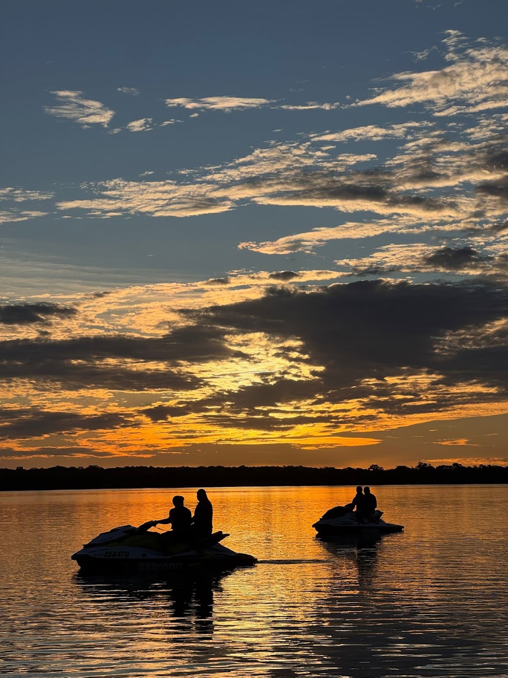 Wave Riders Jet Ski Tours | Muriel Henchman Park, Main Beach QLD 4217, Australia | Phone: 0420 234 184