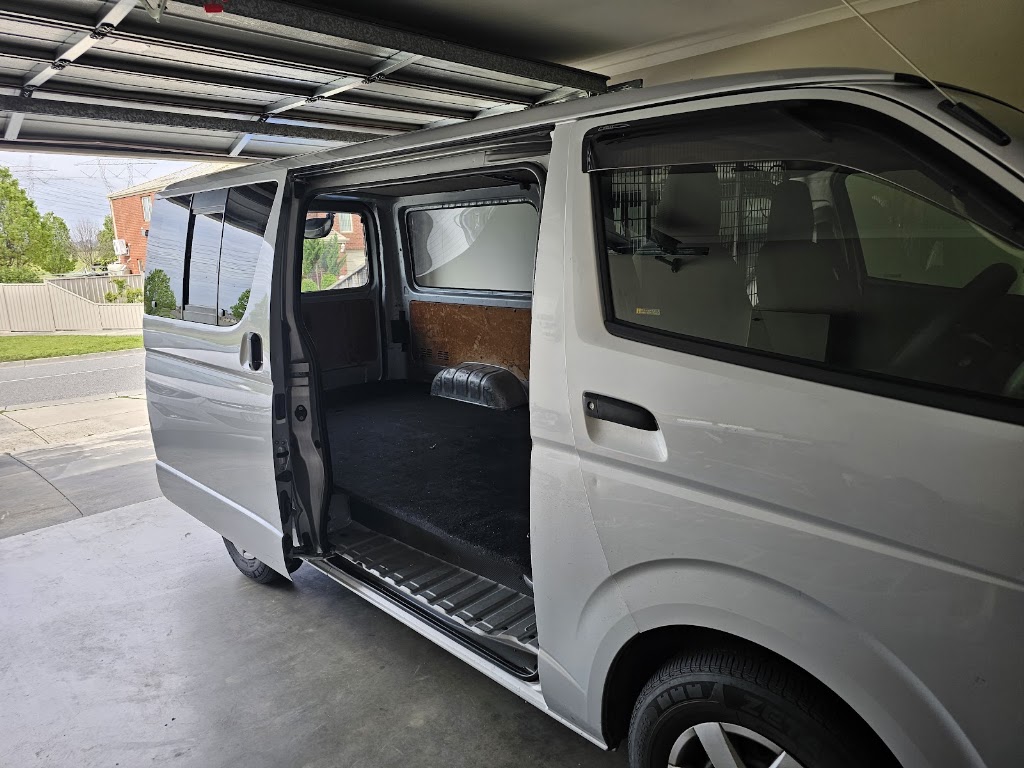 Man On A Van | 31 Jarrahwood Circuit, Clyde VIC 3978, Australia | Phone: 0475 585 650