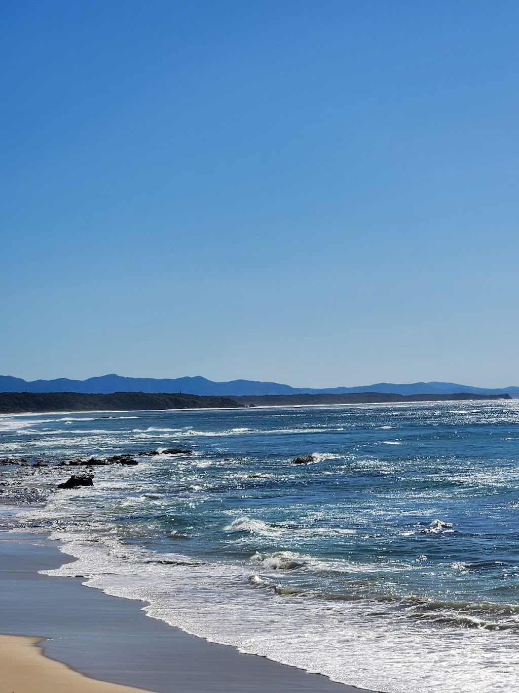 The Alofa Sands Surf Club Cafe | 2 Headland Dr, Nambucca Heads NSW 2448, Australia | Phone: 0474 785 041