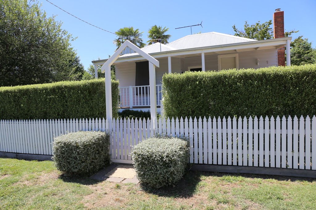 Beechworth Holiday House | lodging | 1 John Cres, Beechworth VIC 3747, Australia | 0409284110 OR +61 409 284 110
