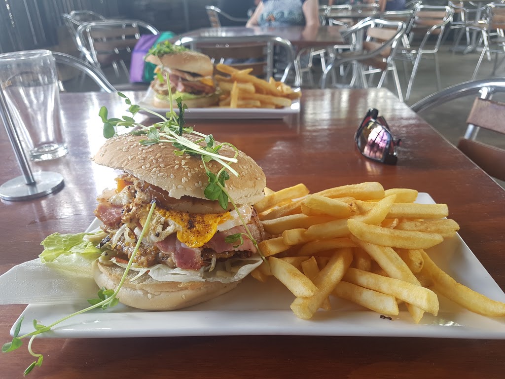 Rathy pub | 4287/73 Collins St, Rathdowney QLD 4287, Australia | Phone: 55441121