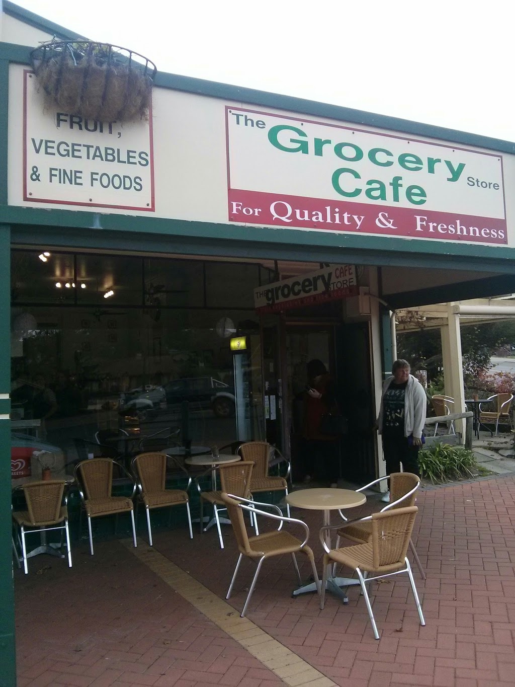 The Grocery Store | cafe | 41 Lowood Rd, Mount Barker WA 6324, Australia | 0898491132 OR +61 8 9849 1132