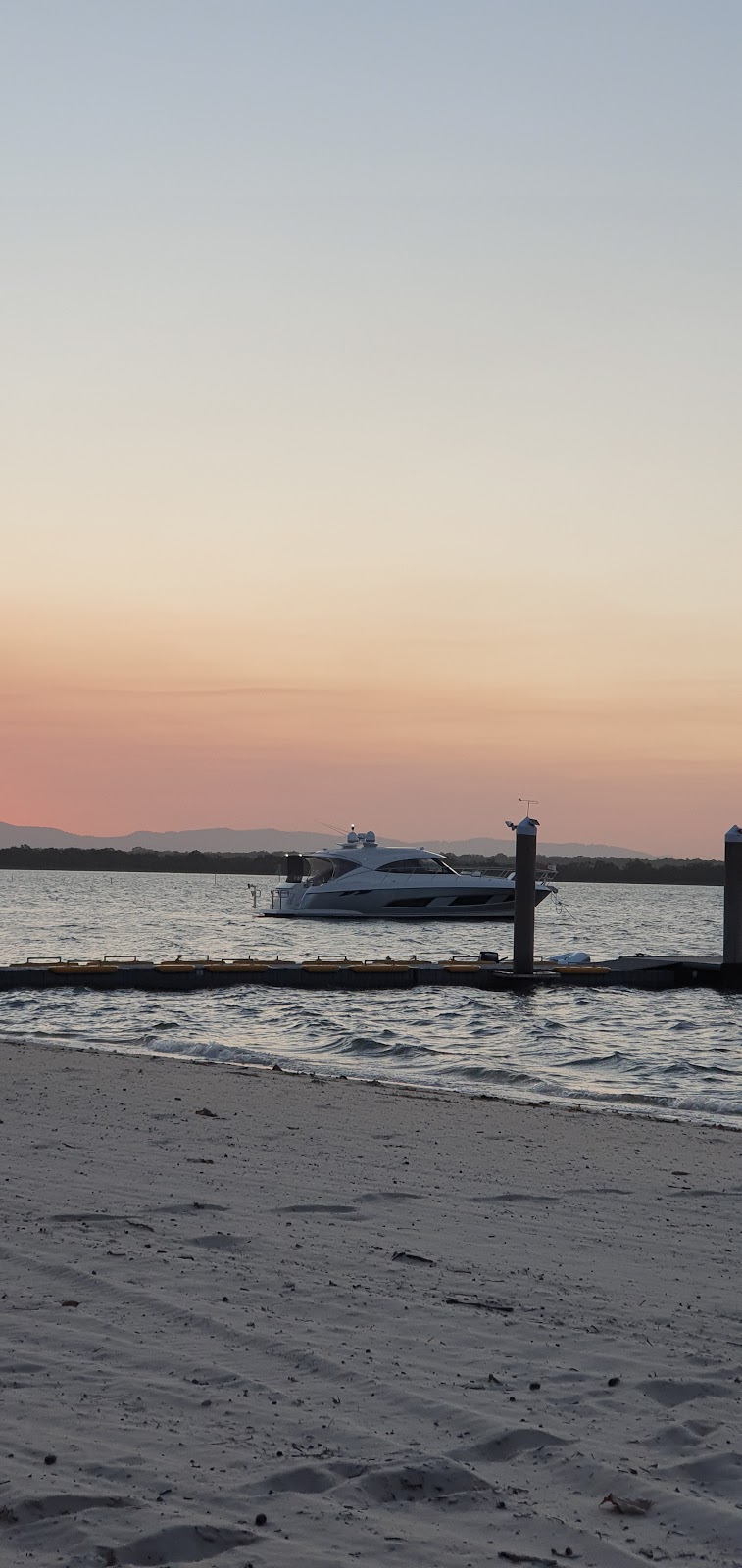 Dux Anchorage, Southport Yacht Club | South Stradbroke QLD 4216, Australia | Phone: (07) 5591 3500