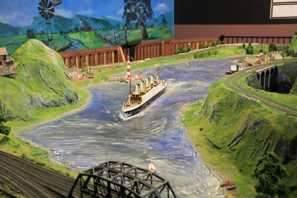 Emerald Lake Model Railway | Emerald VIC 3782, Australia | Phone: 1300 131 683