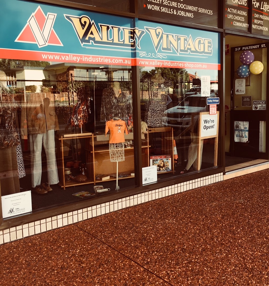 Valley Vintage | store | 66 Chatham Ave, Taree NSW 2430, Australia | 0265523176 OR +61 2 6552 3176