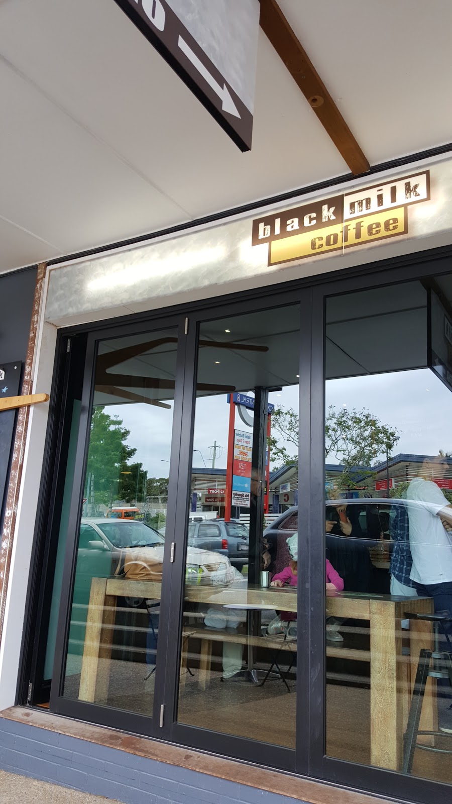 Black Milk Coffee | cafe | 167 Oxley Station Rd, Oxley QLD 4075, Australia | 0444531790 OR +61 444 531 790