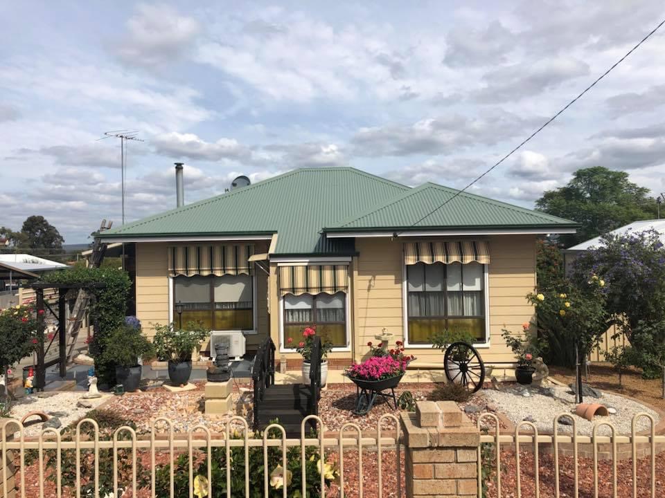 Roof painting and repairs Thornton | 14 Government Rd, Thornton NSW 2322, Australia | Phone: 1300 371 437
