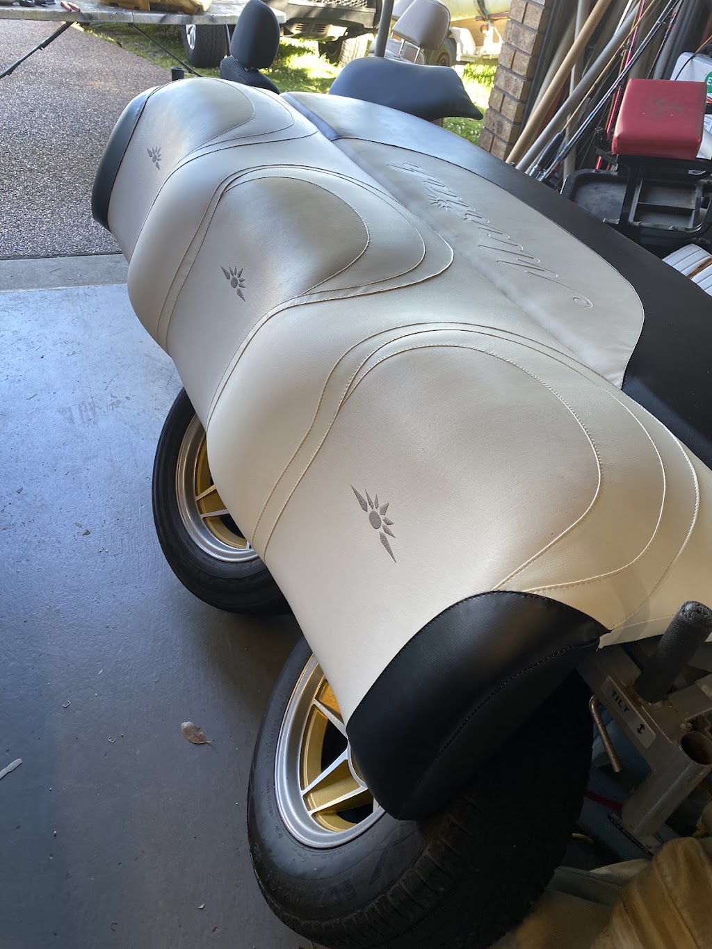 Kj’s Upholstery and Trim | Kora Cl, Maryland NSW 2287, Australia | Phone: 0431 322 456