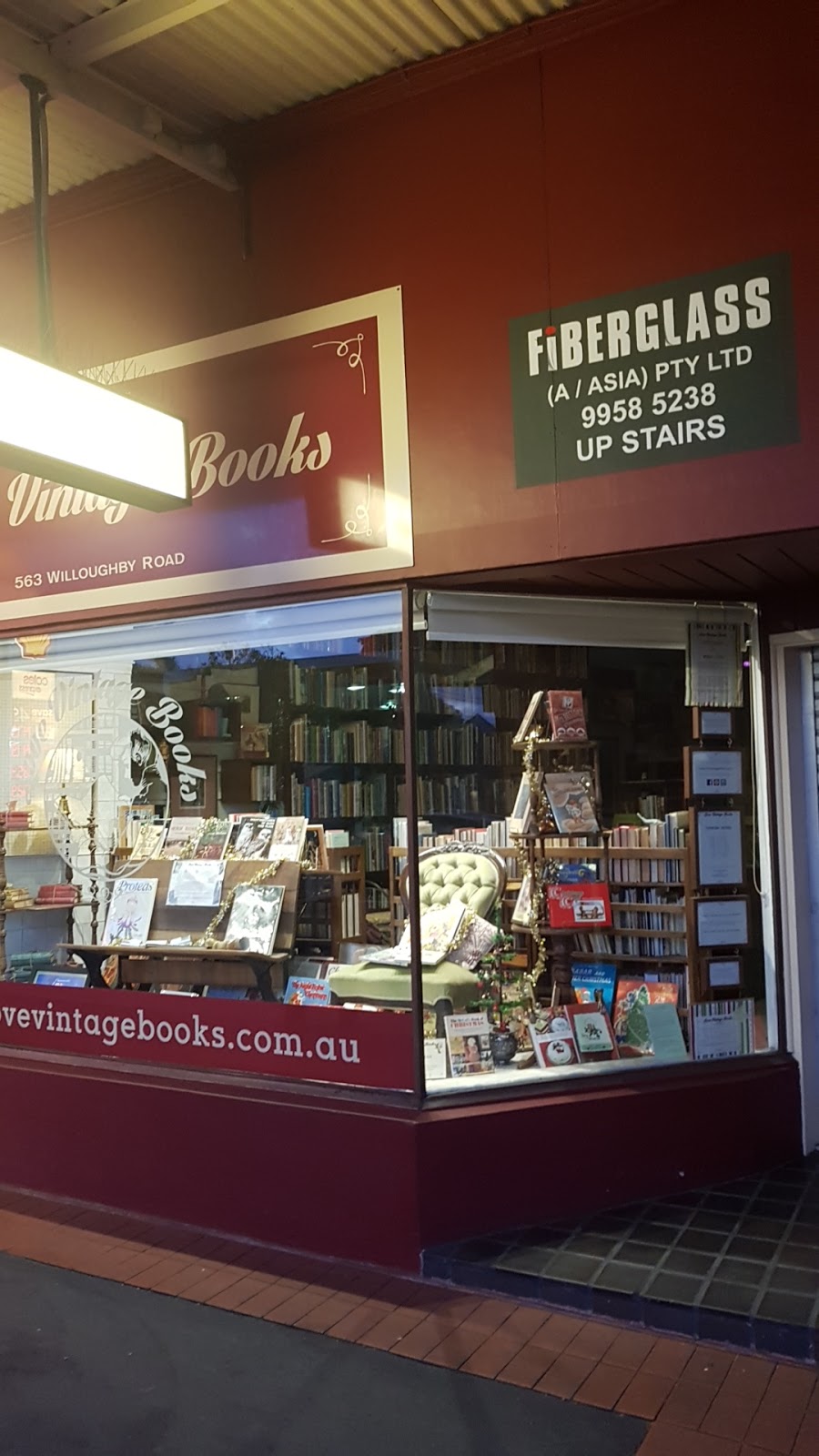 Love Vintage Books | book store | 563 Willoughby Rd, Willoughby NSW 2068, Australia | 0299670017 OR +61 2 9967 0017