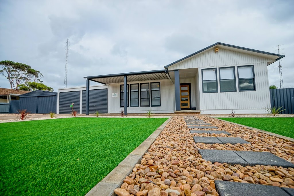 Breakaway Moonta Bay | 1 Carlisle St, Moonta Bay SA 5558, Australia | Phone: 0430 162 090