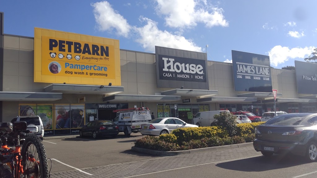 House | Kotara Homemaker Centre, 20A/30 Northcott Dr, Kotara NSW 2289, Australia | Phone: (02) 4953 9094