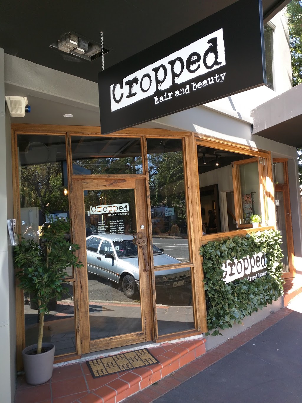 Cropped Hair and Beauty | hair care | 95 Loughnan Rd, Ringwood VIC 3134, Australia | 0398708715 OR +61 3 9870 8715