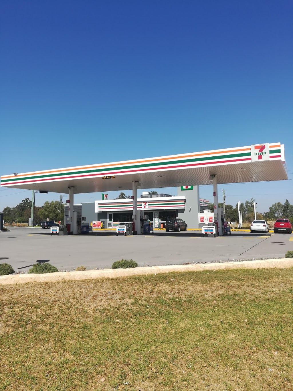 7-Eleven Haynes | gas station | 1256 Armadale Rd, Haynes WA 6112, Australia | 0893999428 OR +61 8 9399 9428