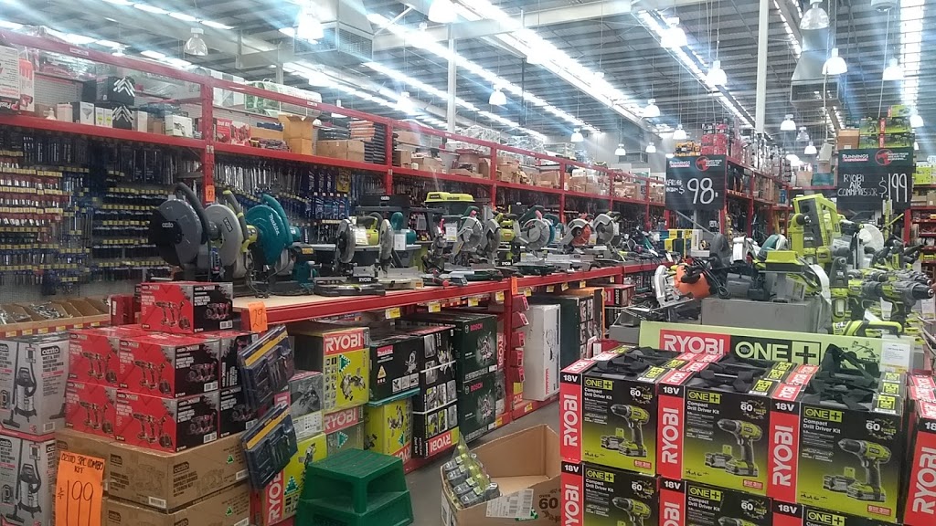 Bunnings Taylors Lakes | hardware store | 430 Melton Hwy, Taylors Lakes VIC 3038, Australia | 0394496000 OR +61 3 9449 6000