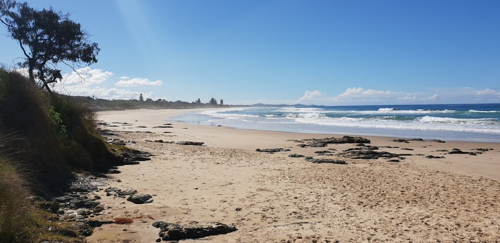 Middle Rock Dog Beach | park | Lake Cathie NSW 2445, Australia