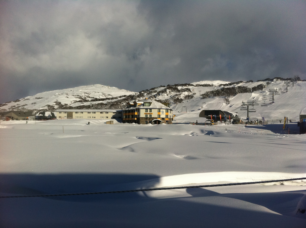 Perisher Manor | 9946 Kosciuszko Rd, Perisher Valley NSW 2624, Australia | Phone: 1800 636 360