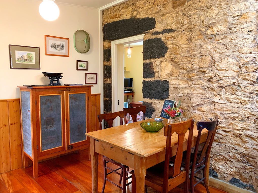 Cherry Plum Cottages | lodging | 37 Albert Rd, Port Fairy VIC 3284, Australia | 0412823262 OR +61 412 823 262