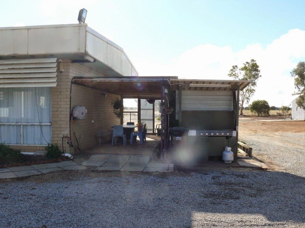 Kellerberrin Caravan Park | Lot 404 George Street, Kellerberrin WA 6410, Australia | Phone: 0428 138 474