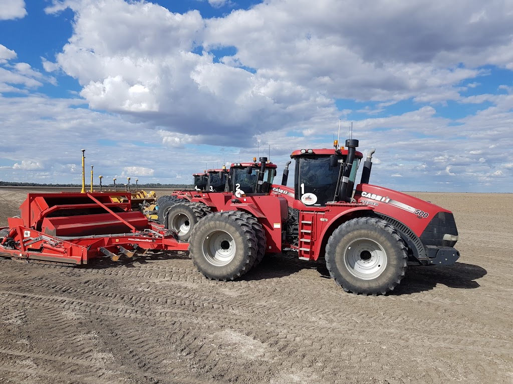 Radeski Earthmoving Bulk Earthworks | Bourke St, Hay NSW 2711, Australia | Phone: 0429 146 477