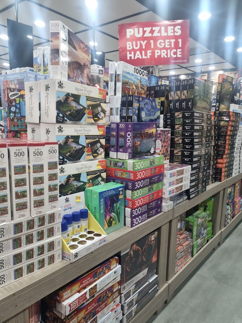 QBD Books Wendouree | Stockland Wendouree Cnr Norman & Shop, 023A Gillies St N, Wendouree VIC 3355, Australia | Phone: (03) 4336 9166