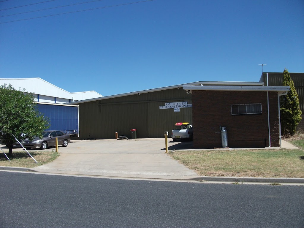 Jeffriess Truck Sales & Spares | store | 17 Tollbar St, Blayney NSW 2799, Australia | 0411344028 OR +61 411 344 028