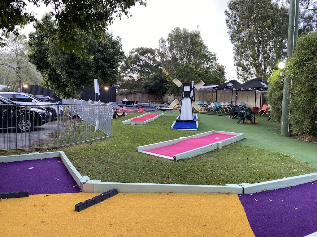 Mt Gravatt Mini Golf & Foot Golf | Entrance via, Mt Gravatt Showgrounds, Broadwater Rd, Mount Gravatt QLD 4122, Australia | Phone: (07) 3107 3218