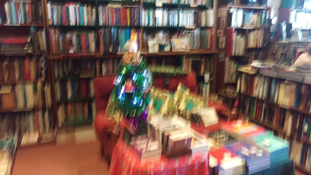 Lamdha Books | book store | 32 Station St, Wentworth Falls NSW 2782, Australia | 0247571420 OR +61 2 4757 1420