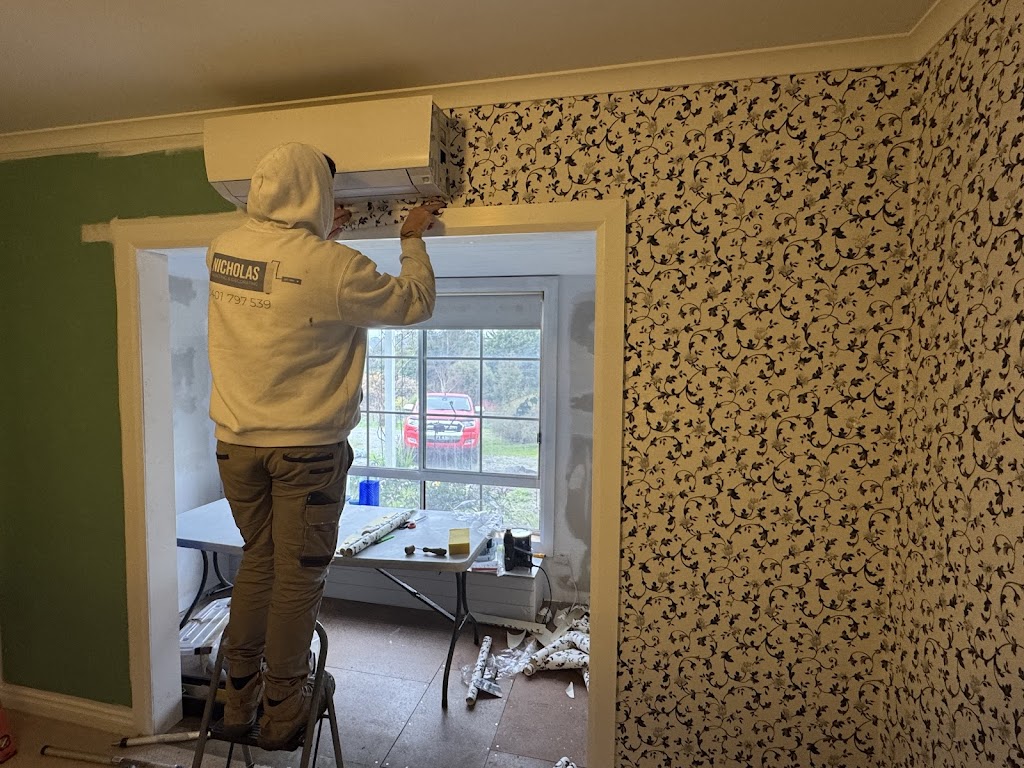 Nicholas Painting & Decorating | 35 Inches Rd, Korumburra VIC 3950, Australia | Phone: 0401 797 539