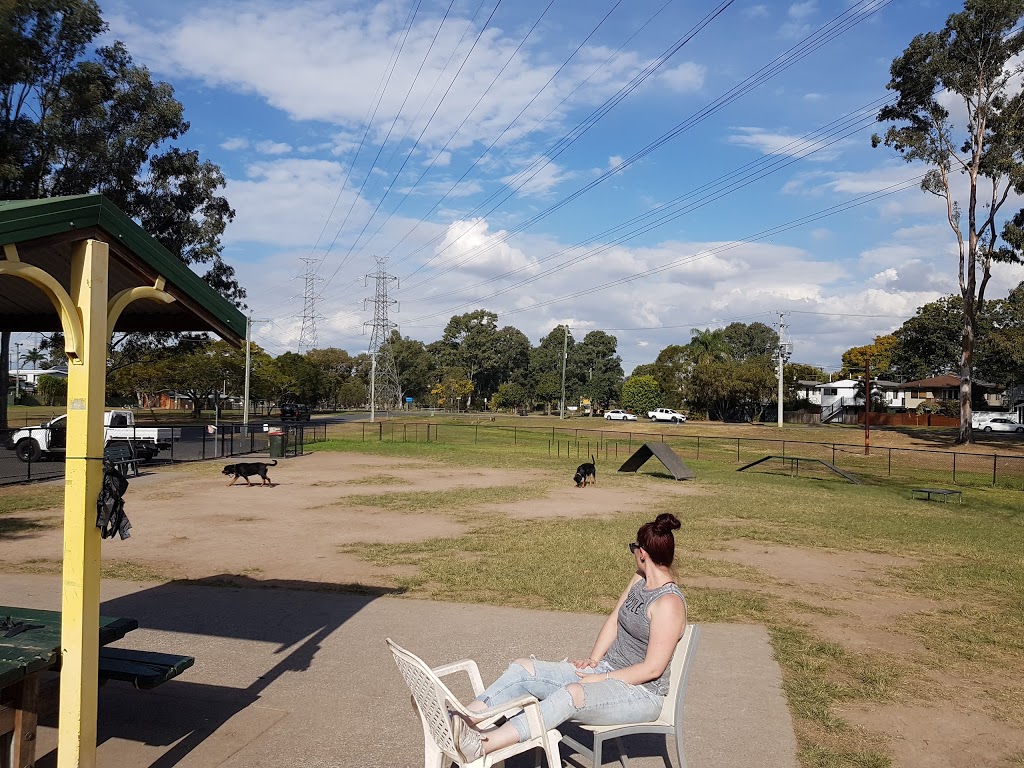 Oxley Dog Park | park | 39 Englefield Rd, Oxley QLD 4075, Australia | 0734038888 OR +61 7 3403 8888