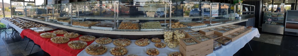 Mounas Sweets | bakery | 1/216 Blackshaws Rd, Altona North VIC 3025, Australia | 0393912322 OR +61 3 9391 2322