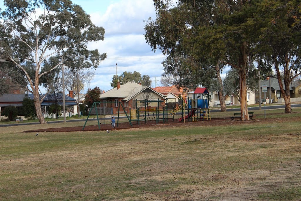 Centennial Park | park | Seymour St & Rocket St, Bathurst NSW 2795, Australia | 0263336111 OR +61 2 6333 6111