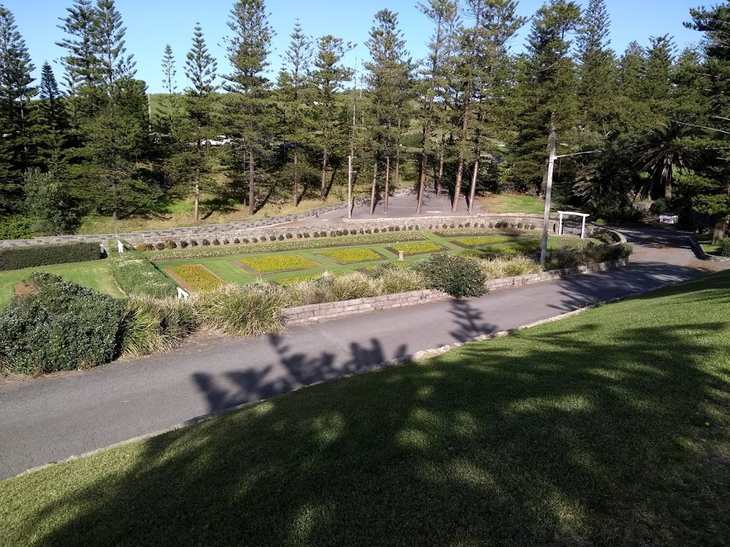 Garside Gardens (Rose Garden) | Shortland Esplanade, Newcastle NSW 2300, Australia | Phone: (02) 4974 2807