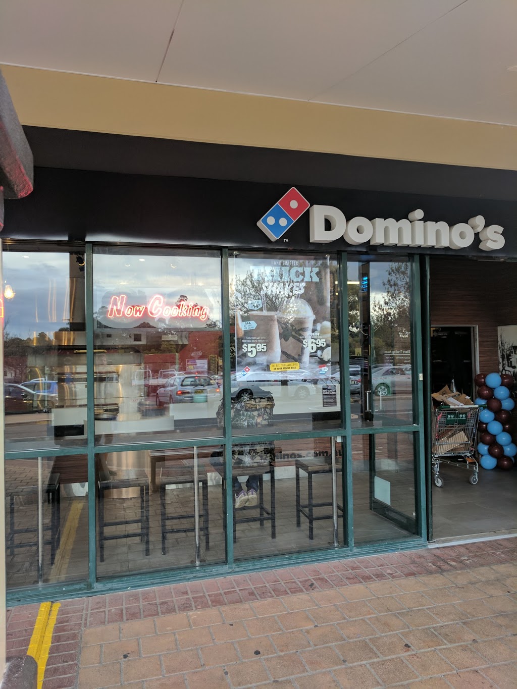 Dominos Pizza Eagle Vale | Shop 9 Gould Rd, Eagle Vale NSW 2558, Australia | Phone: (02) 4626 9120