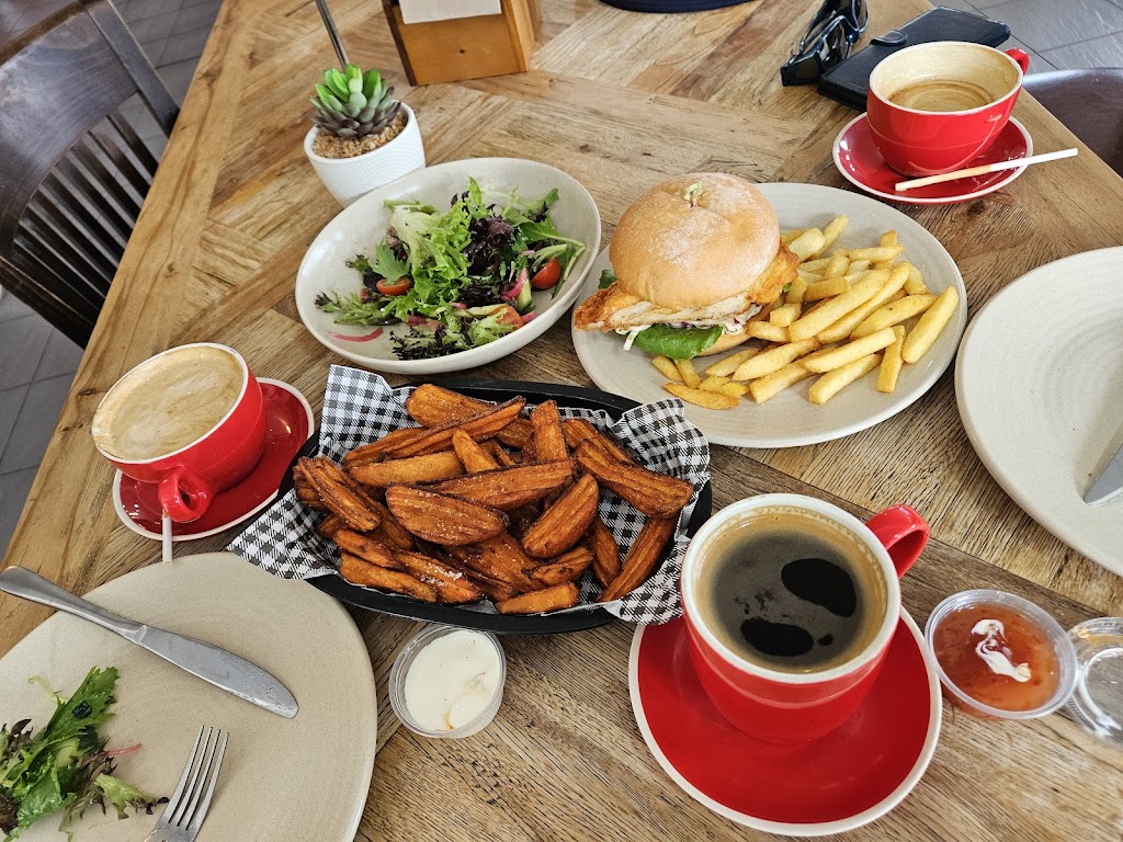 The Beach House Restaurant and Cafe | 10A Hannah Parade, One Mile NSW 2316, Australia | Phone: 0448 923 005