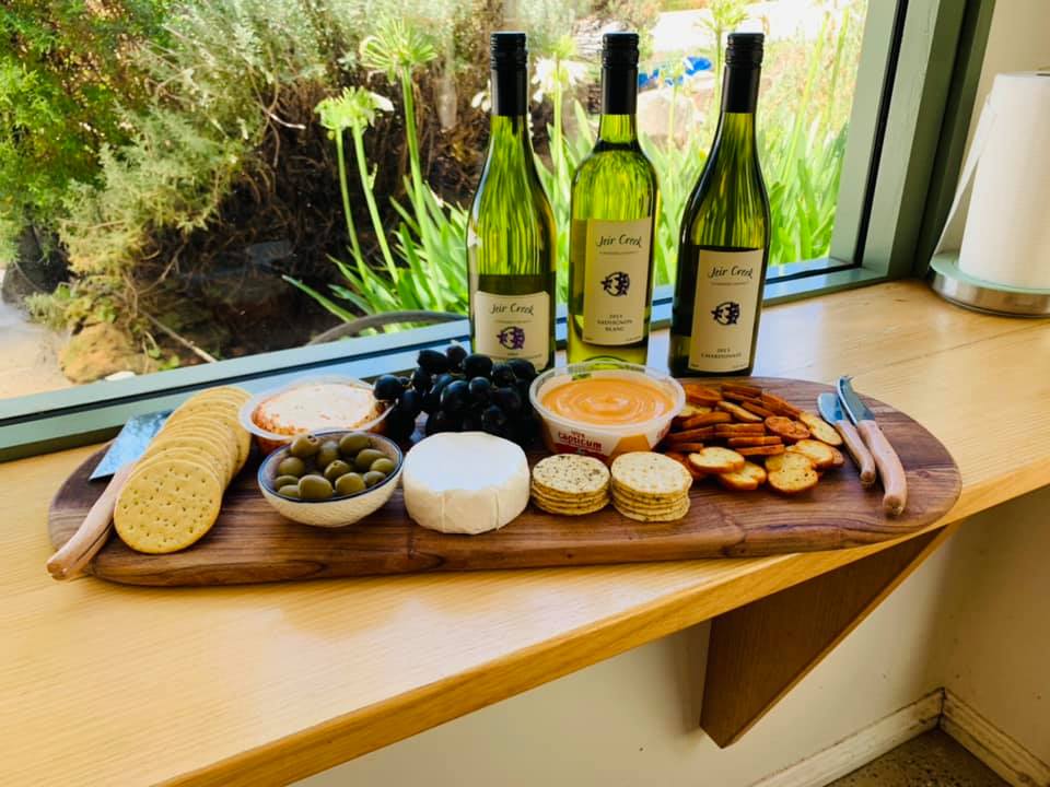 Jeir Creek Wines | tourist attraction | 122 Bluebell Ln, Murrumbateman NSW 2582, Australia | 0262275999 OR +61 2 6227 5999