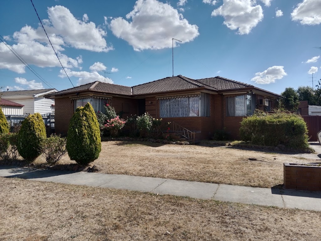 Ballarat Pink | 5 Eton St, Wendouree VIC 3355, Australia | Phone: 0429 828 431