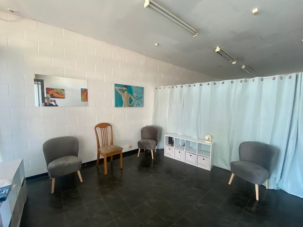 Connections Chiropractic - Blackwater | health | 16 MacKenzie St, Blackwater QLD 4717, Australia | 0466108797 OR +61 466 108 797