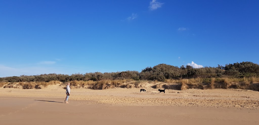 Ninety Mile Beach Marine National Park | Ninety Mile Beach, Victoria, Australia, Golden Beach VIC 3851, Australia | Phone: 13 19 63