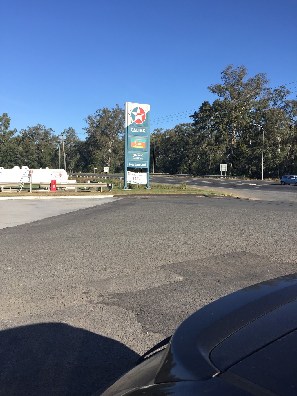 Caltex Apple Tree Creek | gas station | 29444 Bruce Hwy, Apple Tree Creek QLD 4660, Australia | 0741261605 OR +61 7 4126 1605