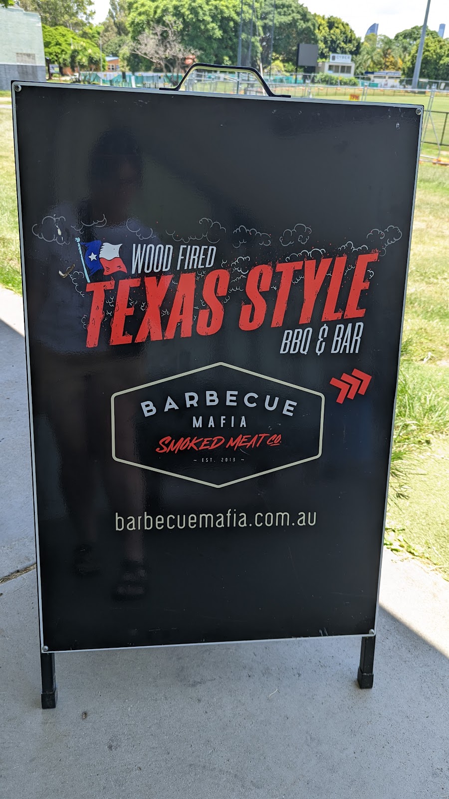 Barbecue Mafia | restaurant | 33 Birubi St, Coorparoo QLD 4151, Australia | 0460003361 OR +61 460 003 361