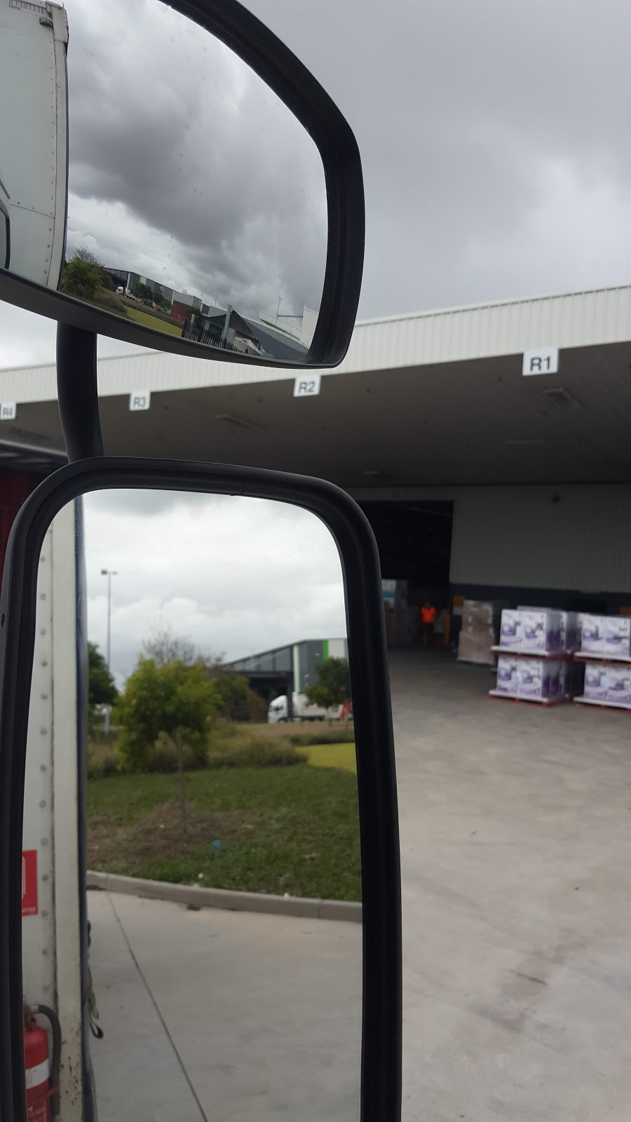 Kmart distribution center |  | 51-81 Freight St, Lytton QLD 4178, Australia | 0738237200 OR +61 7 3823 7200