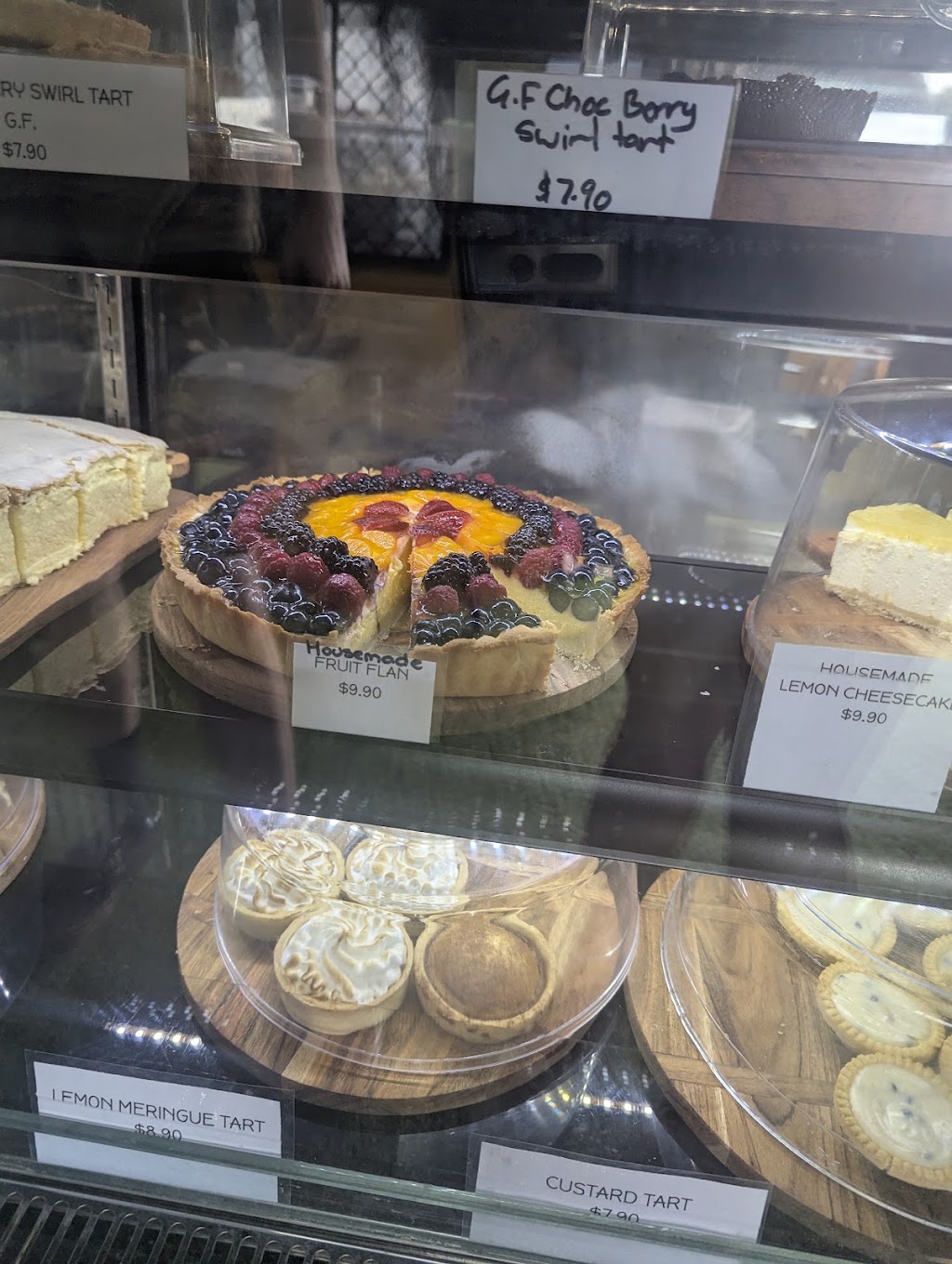 Smylies cafe esk | 137 Ipswich St, Esk QLD 4312, Australia | Phone: (07) 5424 1415