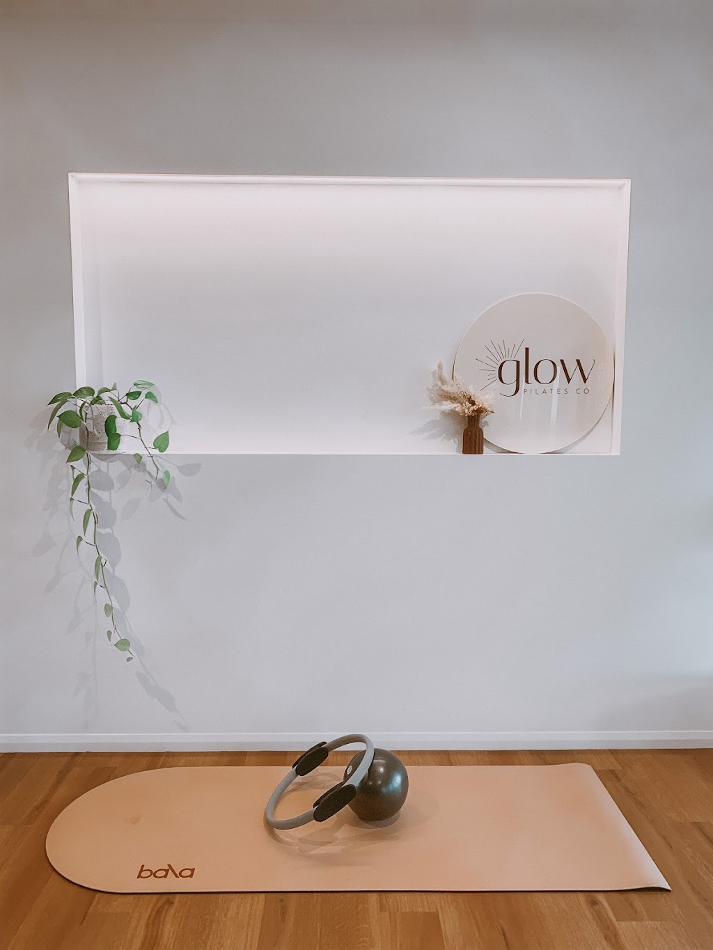 GLOW PILATES CO | gym | 6 Gowrie Lilyvale Rd, Gowrie Junction QLD 4352, Australia | 0437744226 OR +61 437 744 226