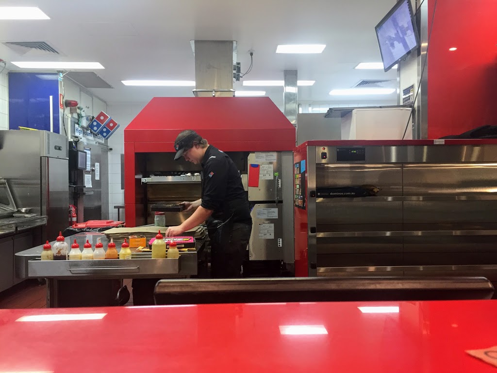 Dominos Pizza Newmarket | Shop 1/104-110 Enoggera Rd, Newmarket QLD 4051, Australia | Phone: (07) 3513 4700