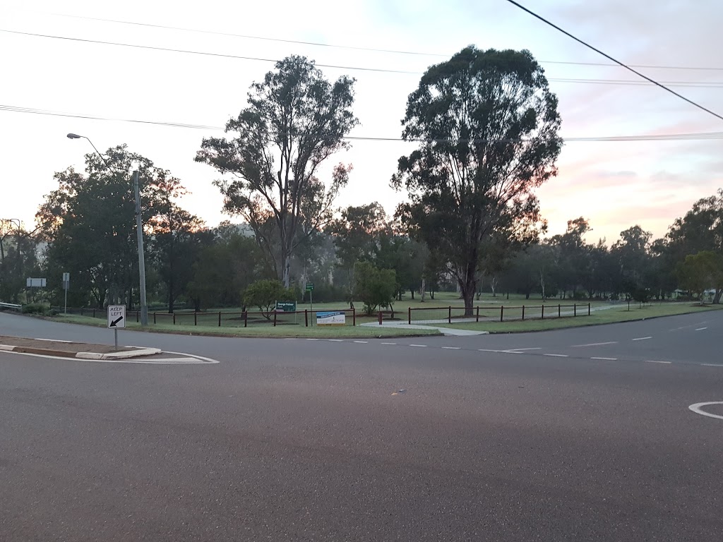 Gareth and Dorothy Thomas Park | park | Blackstone Rd & Creek St, Silkstone QLD 4304, Australia