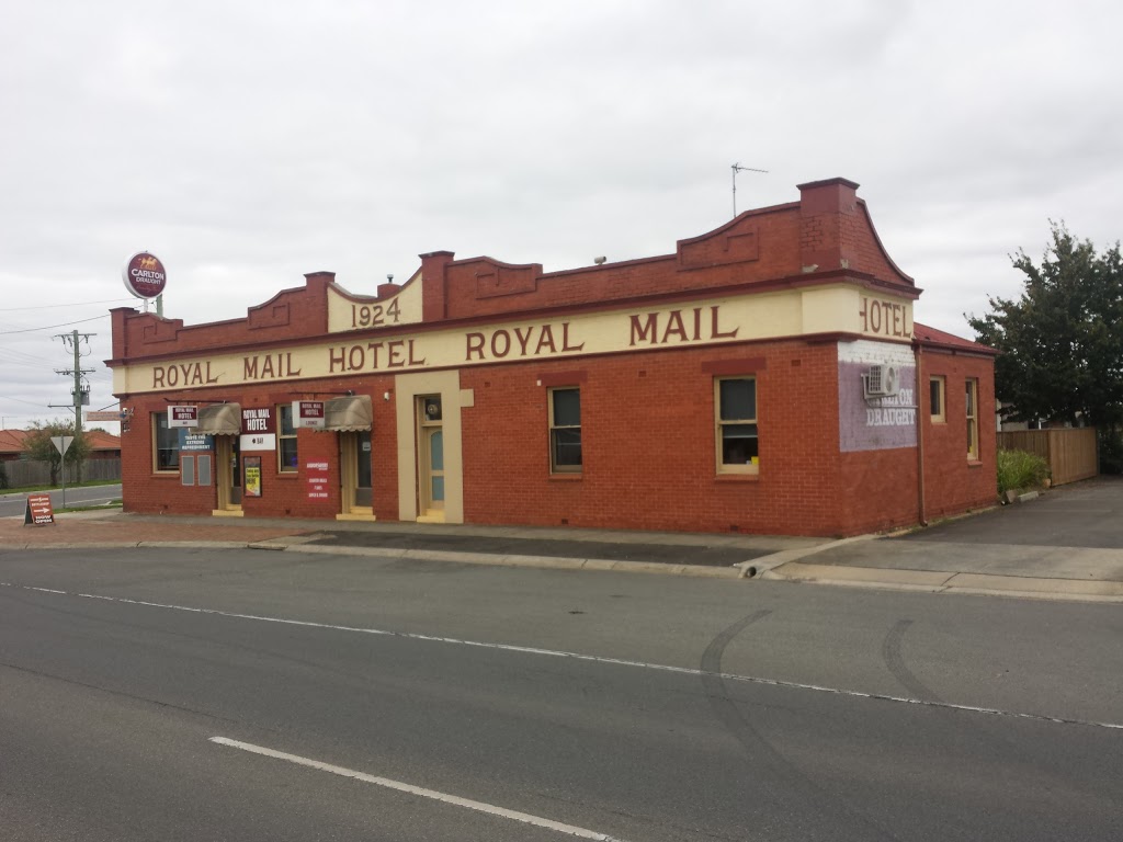 Royal Mail Hotel, Sebastopol | cafe | 290 Albert St, Sebastopol VIC 3356, Australia | 0353359000 OR +61 3 5335 9000