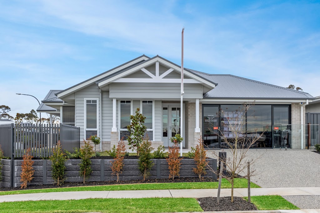 Perry Homes Display Home | general contractor | 15 Springfield Drive, Lochinvar NSW 2321, Australia | 0240814824 OR +61 2 4081 4824