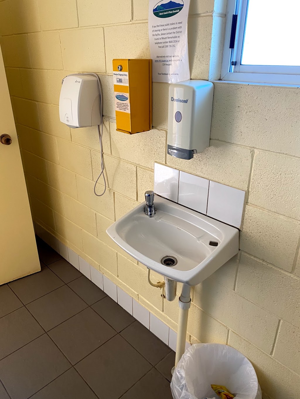 Boolaroo centre public toilets | 28 Stephens St, Booleroo Centre SA 5482, Australia | Phone: 1300 726 252